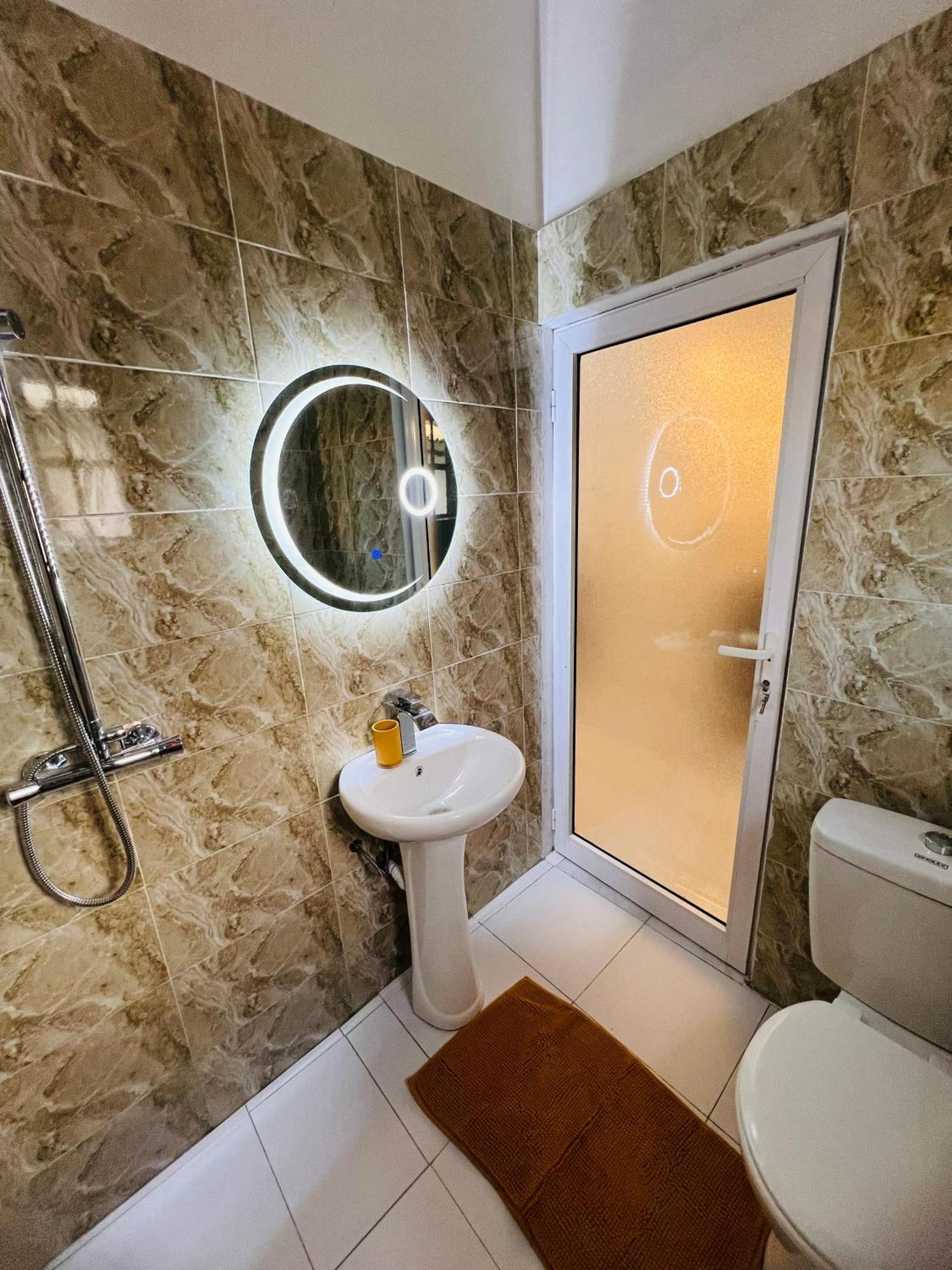 Ad Home Lomé Kültér fotó